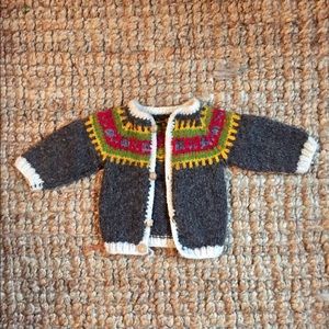 3m Wool Sweater with wooden buttons